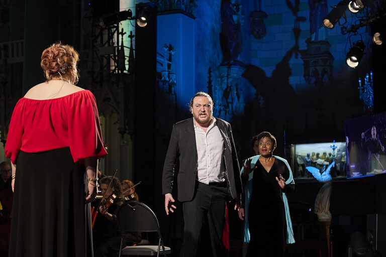 Suzanne Taffot Soprano - Carmen - Agence BigJaw