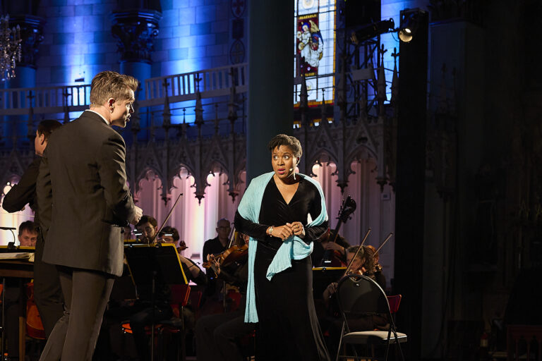 Suzanne Taffot Soprano - Carmen - Agence BigJaw