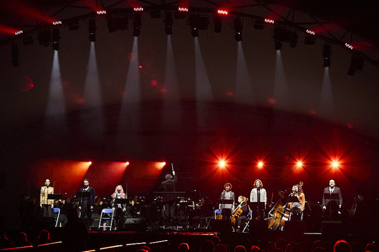 Suzanne Taffot Soprano Starmania Agence BigJaw